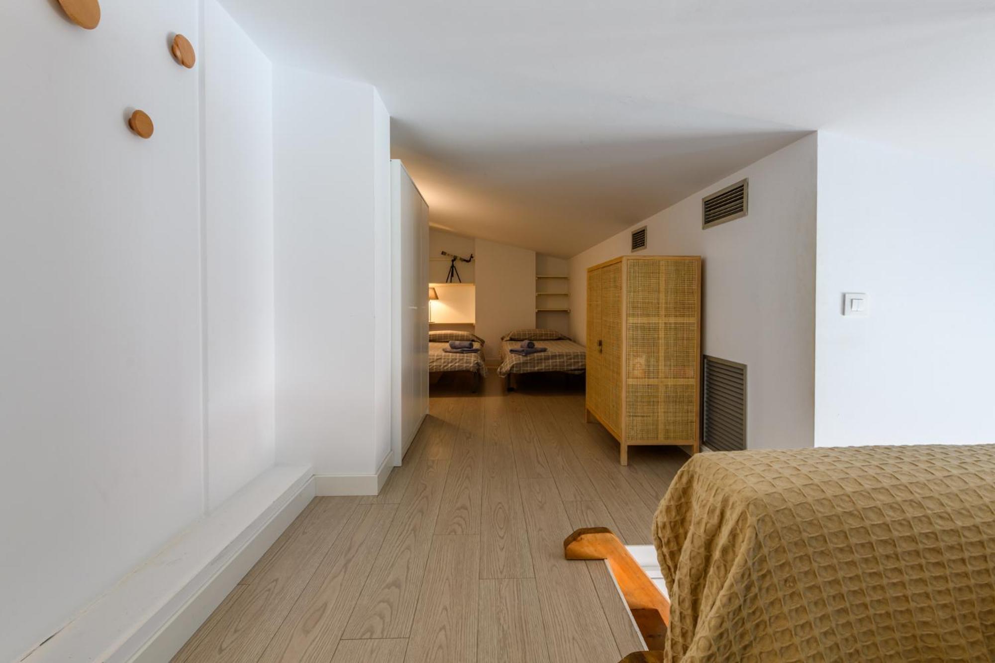 Duplex Sa Tarongeta - 5' Playa I Vistas I Terraza 20M2 I Ascensor I Equipado Apartment Cadaques Luaran gambar